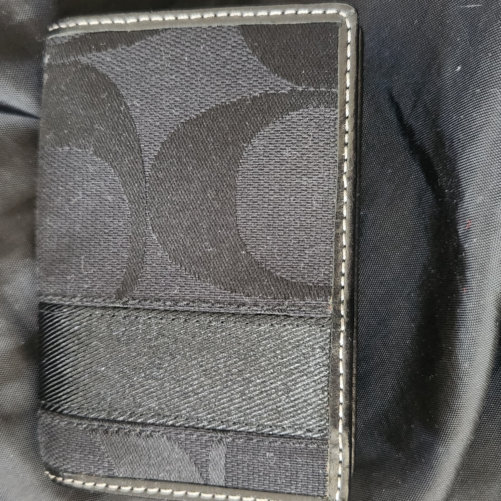 Coach Black Key Card Holder Sleek Design